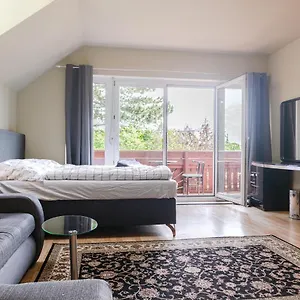https://exquisite-shared-villa-your-private-room-in-this.vienna-besthotels.com